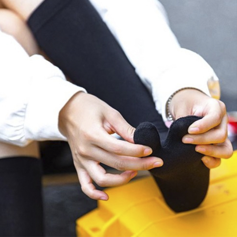 split toe socks, kimono socks, tabi socks